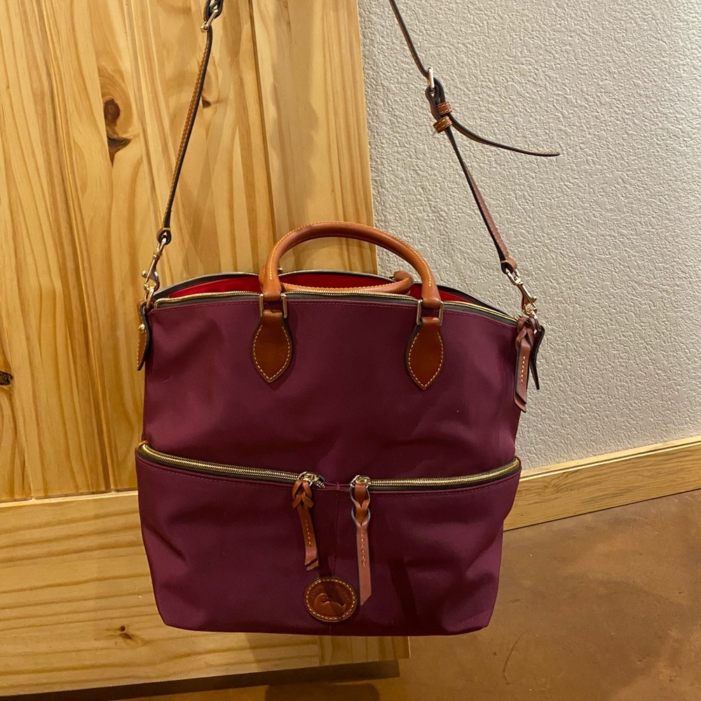 NWOT Dooney and Bourke Large Nylon Pocket Satchel
